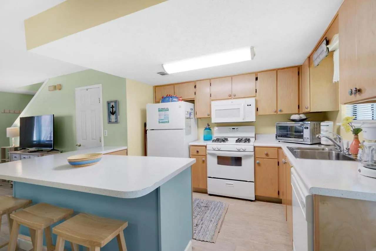Rockin Robin-Gulf Highlands 151 Apartment Panama City Beach
